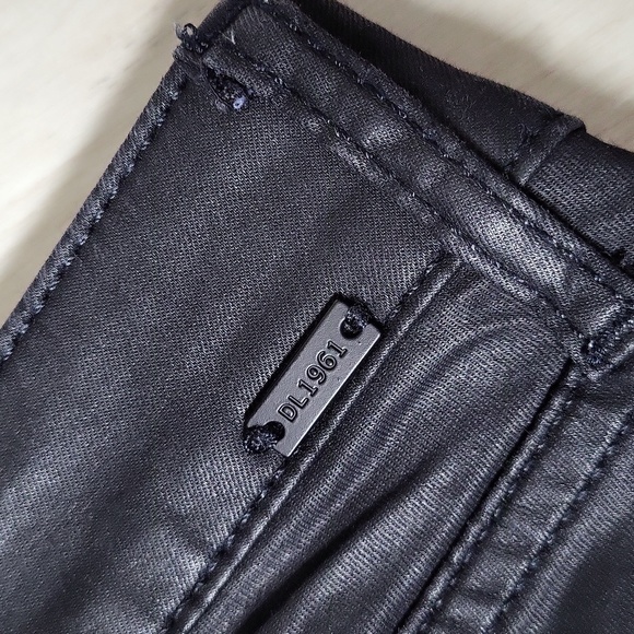 DL1961 black pants size 26 - Picture 7 of 7
